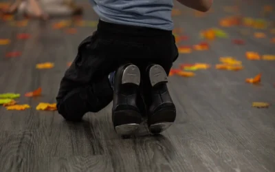 boys black tap shoes